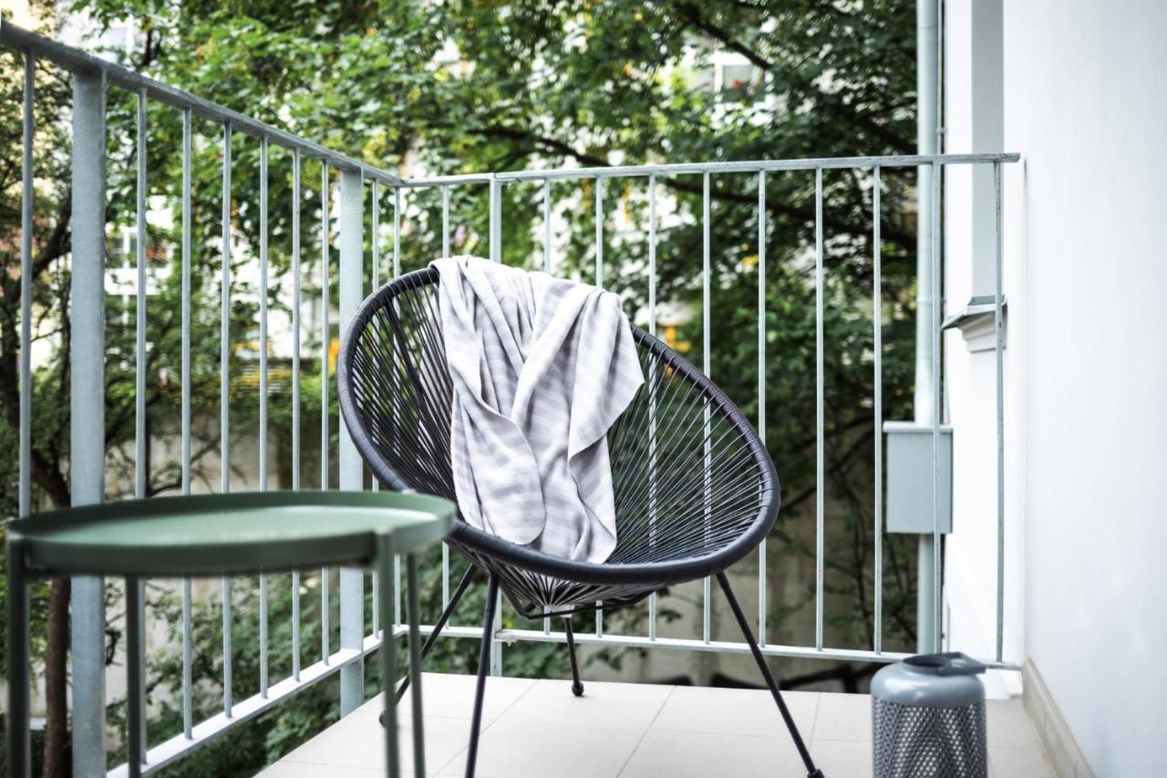 Apartamento Turnkey I Balcony Studio Praga Exterior foto