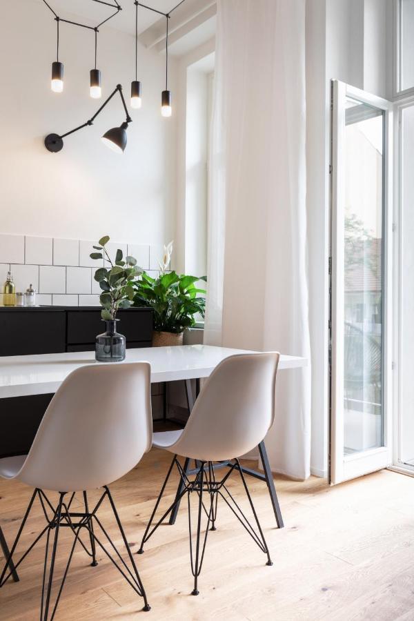 Apartamento Turnkey I Balcony Studio Praga Exterior foto